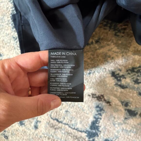 NWT Club Monaco Normaah Crossback
V-Neck Top - Picture 7 of 8